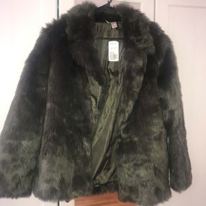 NWT Forever 21 Faux Fur Green Coat